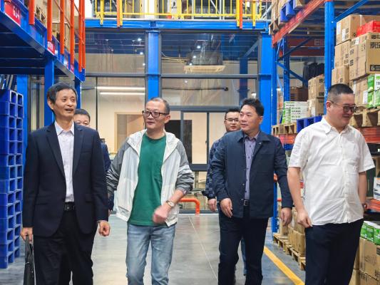 热烈欢迎南通市工商联相关领导莅临我司考察指导！